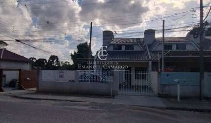 Casa com ático a venda em Piraquara-PR