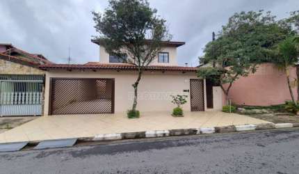Casa com 3 dormitórios à venda, 288 m² por R$ 990.000,00 - Jardim dos Ipês - Cotia/SP