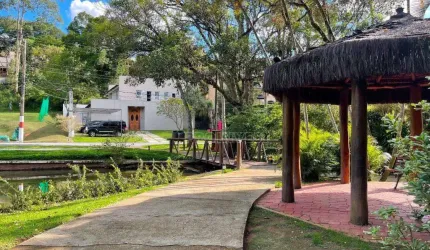 Linds casa com projeto único em um terreno de 1330 metros de frente para o lago na melhor localizacao do residencial Tambore 1
