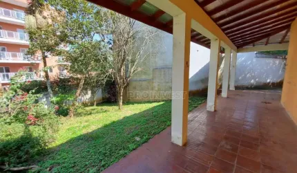 Casa na Granja Viana!!!
