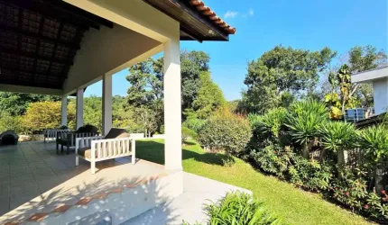 Casa na Granja Viana!!!