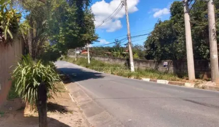VENDA DE ÁREA NA REGIÃO DA GRANJA VIANA - Área de 7.967m2, com área útil de 4.690,96m2 todo murado