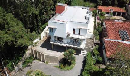Maravilhosa Casa com 4 quartos e linda vista para o Lago. Granja Viana, Condominio Palos Verdes.