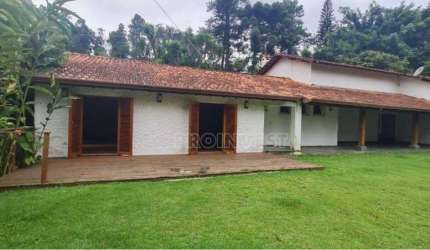 Casa com 3 dormitórios à venda, 450 m² por R$ 1.450.000,00 - Granja Viana - Carapicuíba/SP
