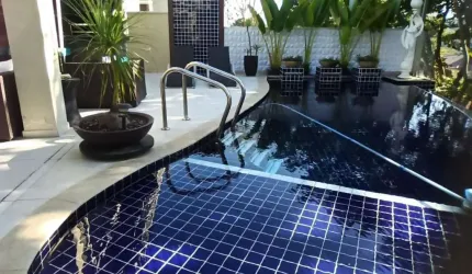 Casa com 4 dormitórios à venda, 352 m² por R$ 3.280.000,00 - Granja Viana - Carapicuíba/SP
