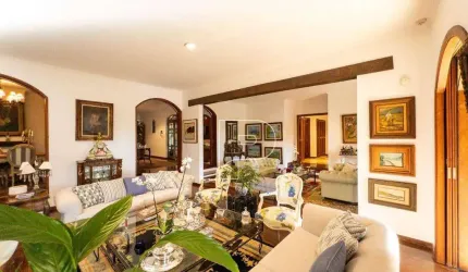 Casa Térrea no Condomínio Silvino Pereira - 5.100m²