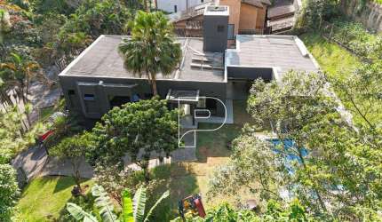Casa com 3 dormitórios à venda, 300 m² por R$ 2.050.000,00 - Parque das Artes - Embu das Artes/SP