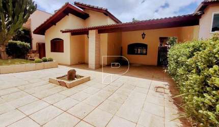 Casa com 3 dormitórios à venda, 160 m² por R$ 890.000,00 - Villa Rica - Vargem Grande Paulista/SP