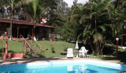 Chácara 4 quartos e 4 banheiros, 9418 m² na Granja Viana - Cotia. São Paulo.