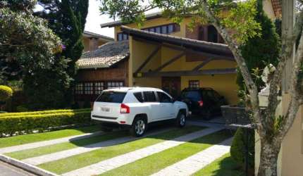 Casa com 3 dormitórios à venda, 500 m² por R$ 3.000.000,00 - Granja Viana - Jandira/SP