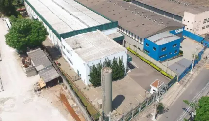 Galpão na Granja Viana, próximo a  rodovia Raposo Tavares, acesso pelo km 25,5 sentido São Paulo. Cotia