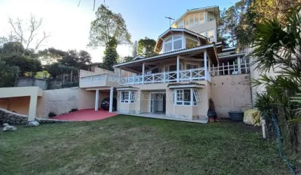 Casa com 3 dormitórios à venda, 427 m² por R$ 1.250.000,00 - Granja Viana - Cotia/SP