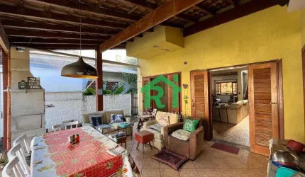 Casa à venda ou locação na Praia das Astúrias I Rocha Imóveis Guarujá