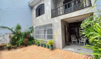 Casa com 3 quartos para alugar na Expedicionários Vicentinos, 85, Centro, São Vicente por R$ 6.500