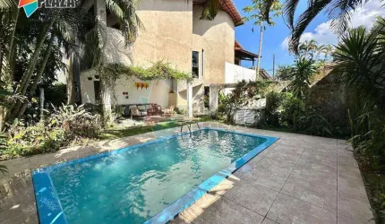 Sobrado com 4 quartos, piscina e churrasqueira, disponível para alugar, no bairro Boqueirão, em Praia Grande/SP.