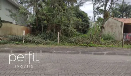 Terreno à venda no Glória em Joinville-SC com 450,00 m² de área! Imperdível oportunidade de investimento!