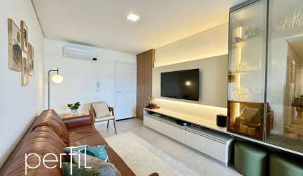 Apartamento a venda com 3 quartos sendo 1 suíte no bairro Costa e Silva - Joinville/ SC