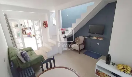 Seu sobrado na praia com renda extra, contÉm 3 kitnets, Fazenda, Itajaí - SC