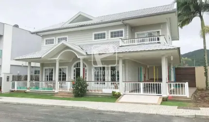Casa com 3 suÍtes a venda em balneÁrio camboriÚ, Barra, Balneário Camboriú - SC