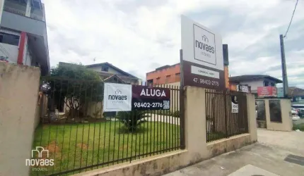 Sobrado com 6 dormitórios para alugar, 400 m² por R$ 8.000,00/mês - Iririú - Joinville/SC