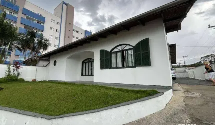 Casa com 4 dormitórios à venda, 278 m² por R$ 1.350.000,00 - Iririú - Joinville/SC