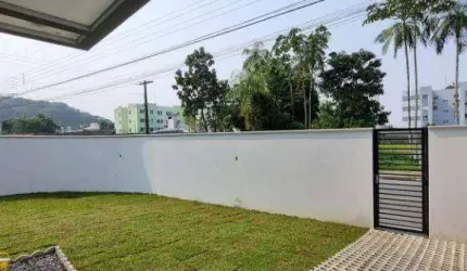 Sobrado com 3 dormitórios à venda, 140 m² por R$ 750.000,00 - Iririú - Joinville/SC