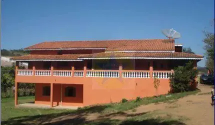 Espaçosa Chácara de 5 Suítes à Venda - 8990 m² - Serra Negra, Bom Jesus dos Perdões/SP