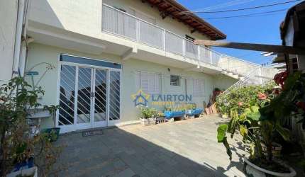 Casa Espaçosa de 3 Dormitórios com Edícula e Área Gourmet à Venda no Jardim Alvinópolis, Atibaia/SP