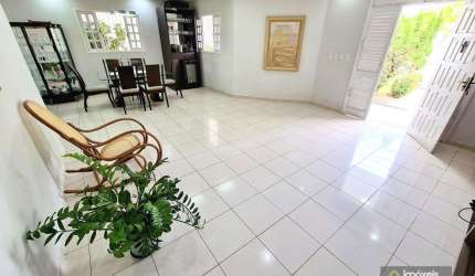 Casa para Venda em João Pessoa, Aeroclube, 3 dormitórios, 3 suítes, 4 banheiros, 3 vagas