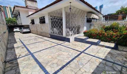 Casa para Venda em João Pessoa, Manaíra, 5 dormitórios, 3 suítes, 4 banheiros, 5 vagas