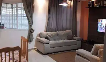 Sobrado com três dormitórios, Campo grande, São Paulo-SP