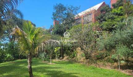 Linda casa em estilo toscano no Bosque da Ribeira