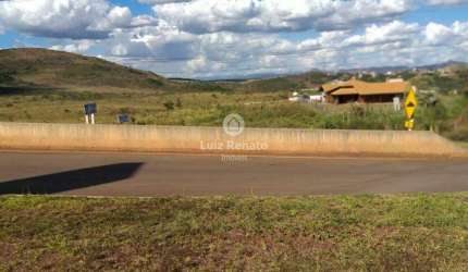 Lote de 663,34m² Ville de Lacs de frente para a BR040