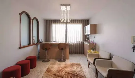 Casa com à Venda no bairro Santa Lúcia