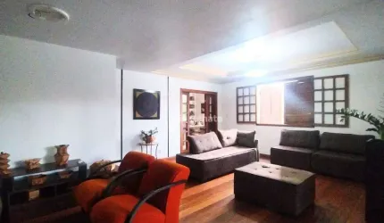 Casa á venda no bairro São Pedro