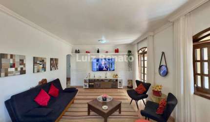 Casa à venda no bairro Fernão Dias