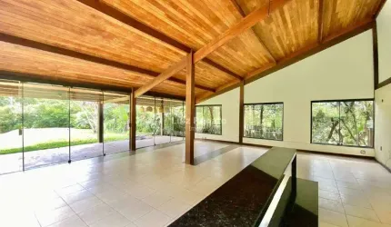 Casa no Condomínio Pasargada