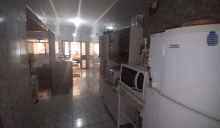 Linda Casa , ampla e com pe direito alto próximo Shopping Cidade Norte