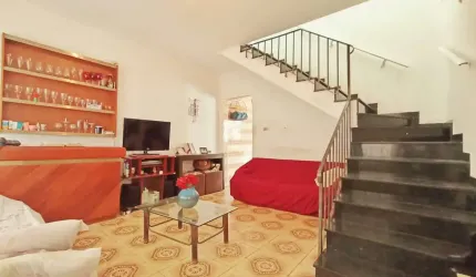 Excelente sobrado com 2 dormitórios e 2 vagas para venda R$ 800.000,00 ou locação R$ 4.000,00, Tatu