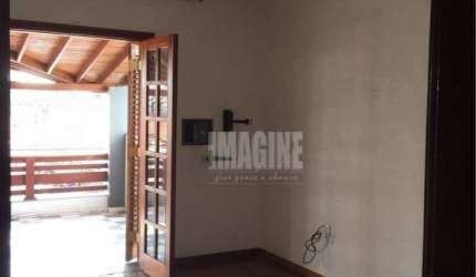 Sobrado na Água Rasa com 3 Dorms sendo 1 Suíte, 2 Vagas, 220m²