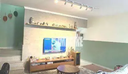 Sobrado na Vila Matilde com 3 Dorms sendo 1 Suíte, 4 Vagas, 120m²