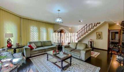 Sobrado no Carrão com 6 Dorms sendo 1 Suíte, 6 Vagas, 400m²