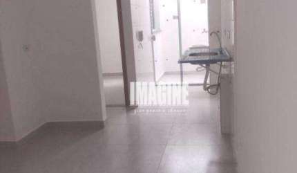 Apto no Carrão com 2 Dorms, 40m²