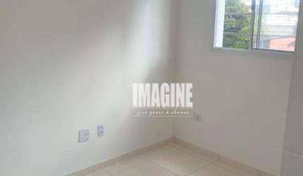 Apto em Artur Alvim com 2 Dorms, 37m²