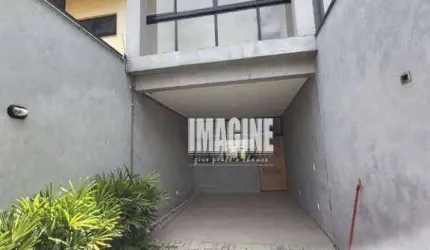 Sobrado no Tatuapé com 3 Suítes, 2 Vagas, 130m²