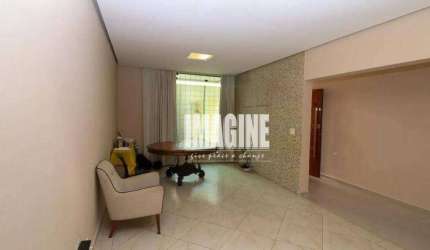 Sobrado no Carrão com 3 Dormitórios sendo 1 Suíte, 4 Vagas, 350 m²