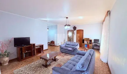 Casa no Carrão com 3 Dormitórios sendo 1 Suíte, Quintal, 2 Vagas, 233 m²