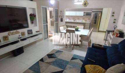 Sobrado no Aricanduva com 3 Dormitórios sendo 1 Suíte, 5 Vagas, 210m²