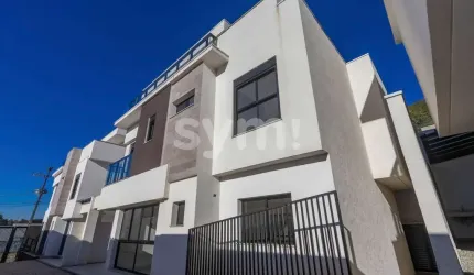 Casa em condomínio fechado com 3 quartos à venda na Rua Roberto Simonsen, 50, Guabirotuba, Curitiba por R$ 1.125.000