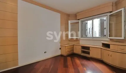 Apartamento com 3 quartos para alugar na Avenida República Argentina, 357, Água Verde, Curitiba por R$ 3.490